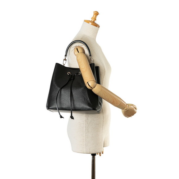 Louis Vuitton Neo Noe MM Leather Shoulder Bag M54366 in Excellent condition - Picture 10 of 10